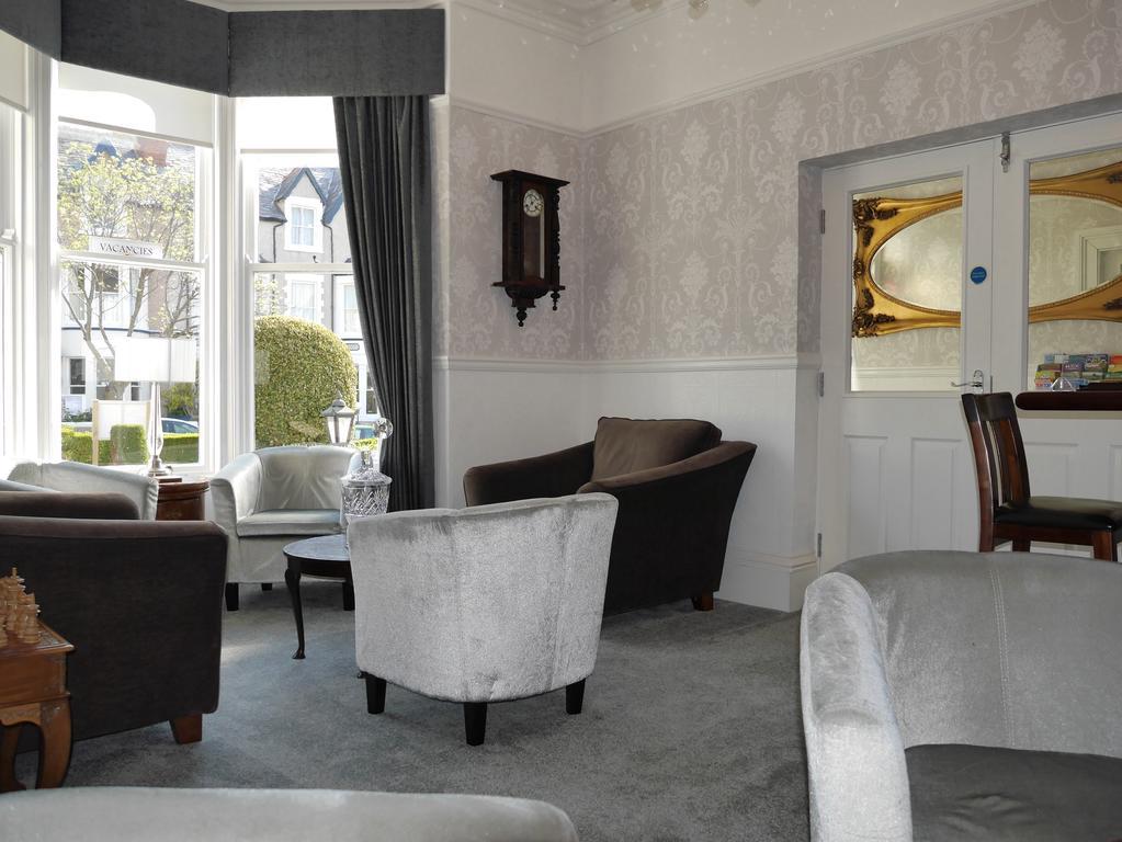 Haversham House - Adults Only Llandudno Buitenkant foto